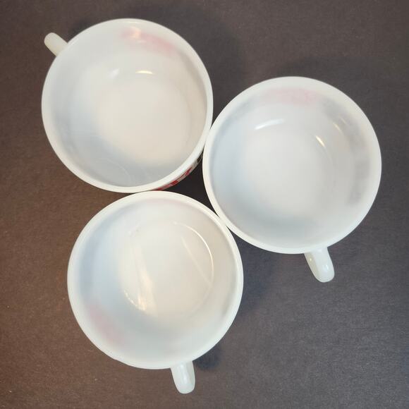 Glasbake Milk Glass Soup Bowl *Is It Soup Yet?* Handle J-2711 Set Of 3 Mugs - Picture 2 of 15
